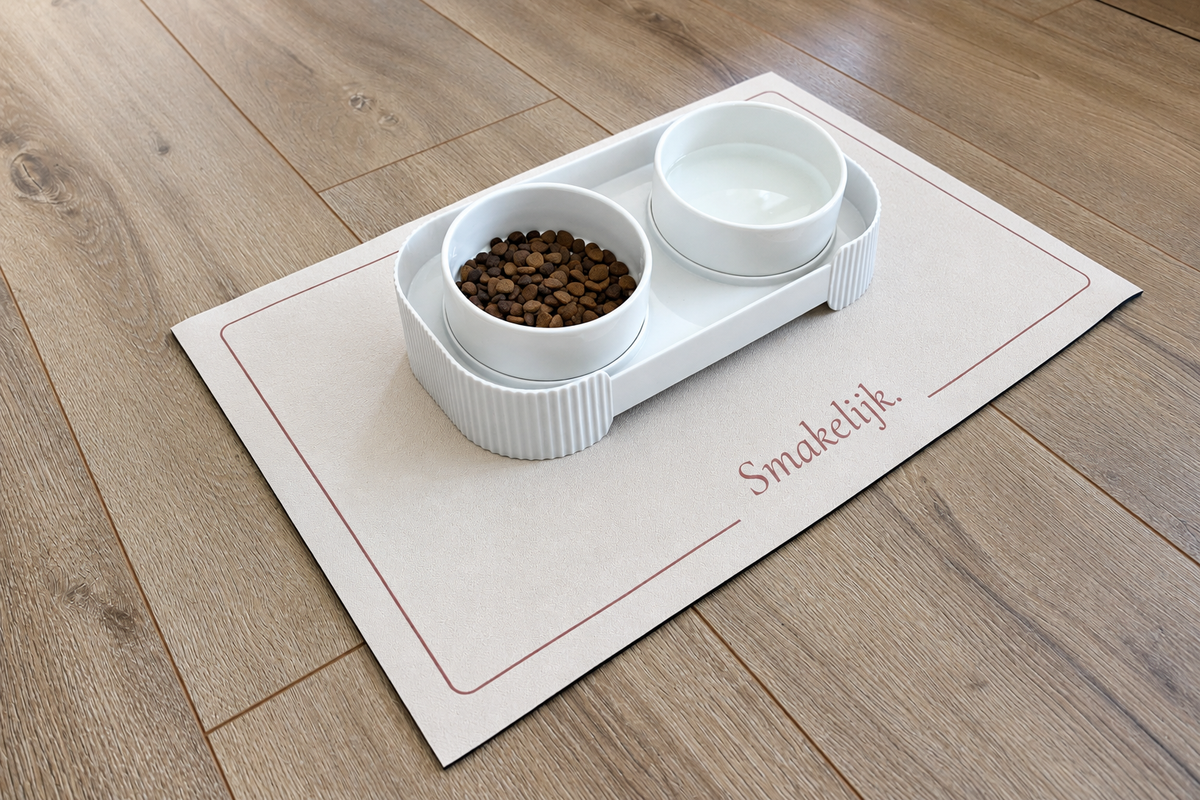 Voerset kat | Dubbele voerbak met absorberende voermat | Kattenstijl